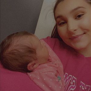 Meet your Posher, Courtney